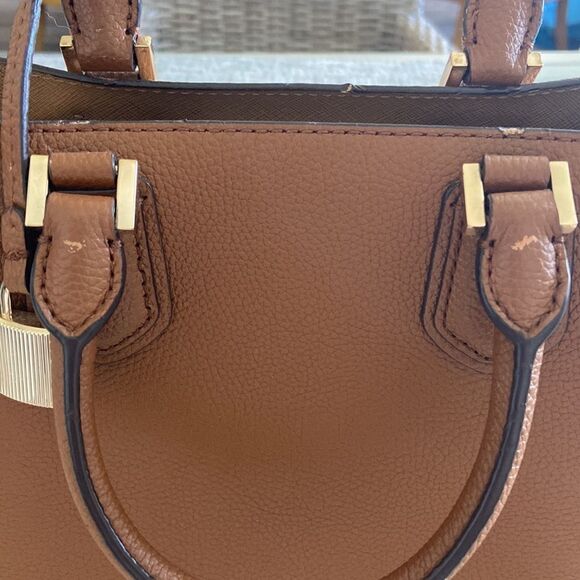 MK Médium Satchel with xbody strap and key card holder marching NWT brown gold - Picture 13 of 16